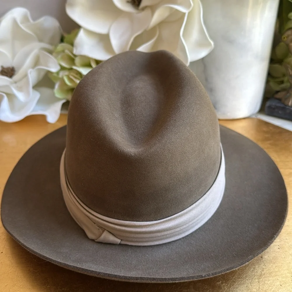 Vintage 1980’s Banana Republic Genuine Fur Felt Hat | Indiana Jones